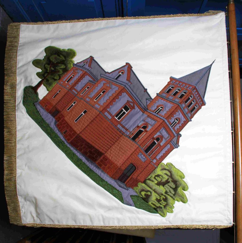 Schulfahne Welfen-Gymnasium – Seite 1